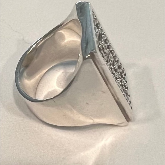 Lois Hill Ring - Picture 3 of 5